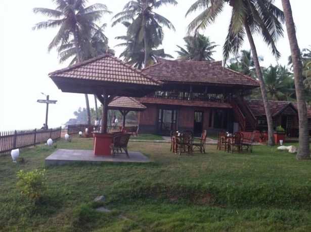 Imagen de los exteriores del Hotel Blue Water Beach Resort. Foto 12