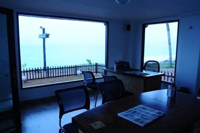 Imagen de los interiores del Hotel Blue Water Beach Resort. Foto 20