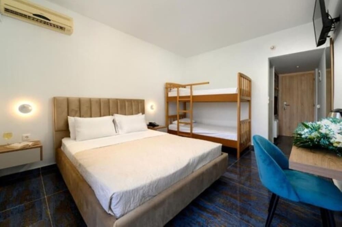 Imagen de la habitación del Hotel Blue Water Resort. Foto 9