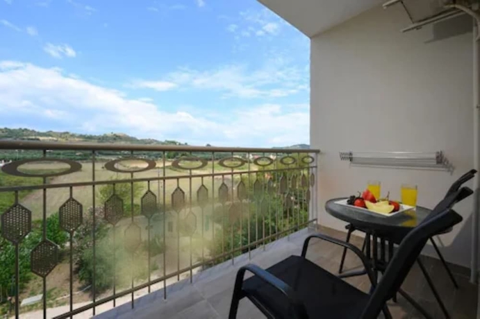 Imagen de los exteriores del Hotel Blue Water Resort. Foto 15