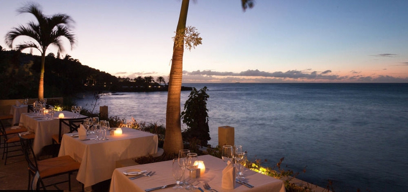 Imagen del bar/restaurante del Hotel Blue Waters Resort and Spa. Foto 2