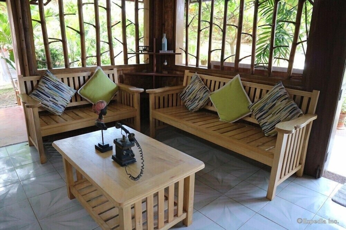 Imagen de los interiores del Hotel Blue Wave Inn Beach Resort and Restaurant. Foto 17