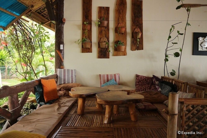 Imagen de los interiores del Hotel Blue Wave Inn Beach Resort and Restaurant. Foto 18