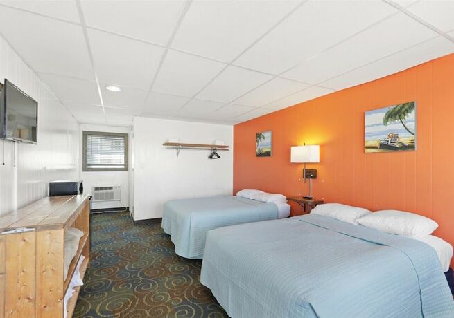 Imagen de la habitación del Hotel Blue Wave Inn. Foto 19