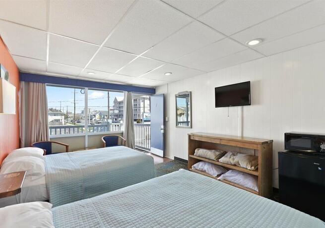 Imagen general del Hotel Blue Wave Inn. Foto 11