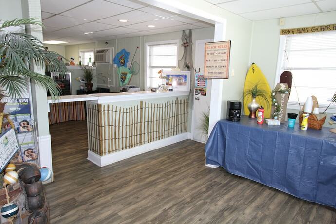 Imagen general del Hotel Blue Wave Inn. Foto 13