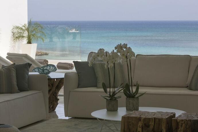 Imagen general del Hotel Blue Waves Protaras Beachfront Villa 3. Foto 4