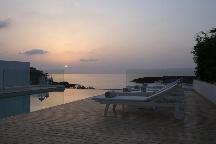 Imagen general del Hotel Blue Waves Protaras Beachfront Villa 3. Foto 6