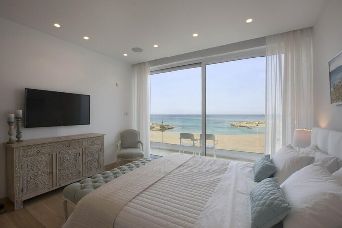 Imagen general del Hotel Blue Waves Protaras Beachfront Villa 3. Foto 15