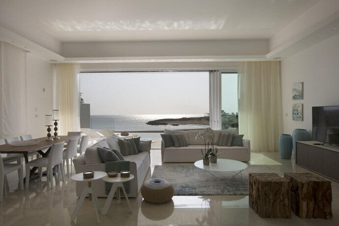 Imagen general del Hotel Blue Waves Protaras Beachfront Villa 3. Foto 16