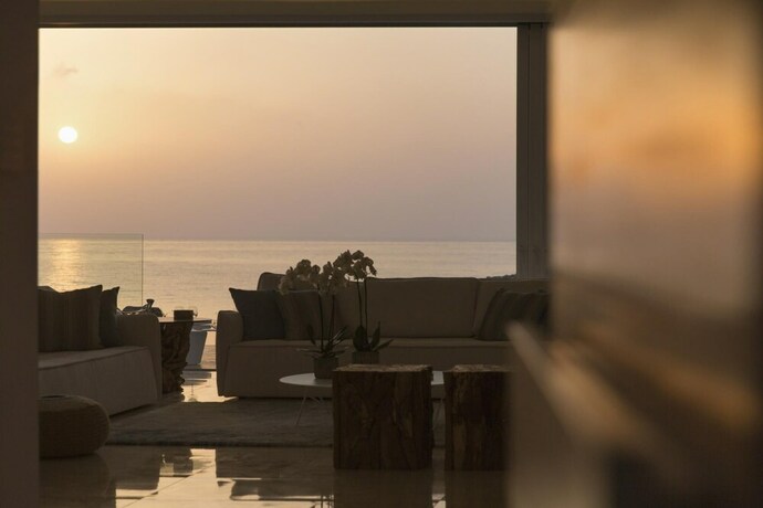 Imagen general del Hotel Blue Waves Protaras Beachfront Villa 3. Foto 17