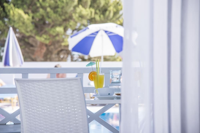 Imagen de la habitación del Hotel Blue Waves Suites and Apartments. Foto 2