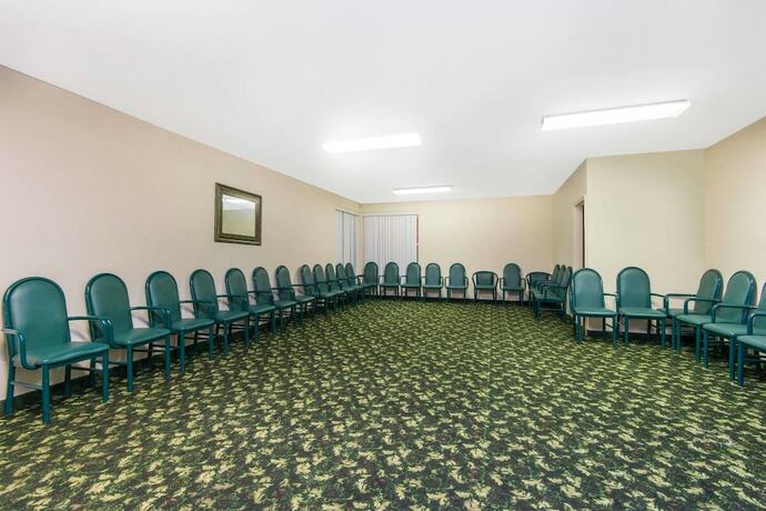 Imagen general del Hotel Blue Way Inn & Suites Wichita East. Foto 6