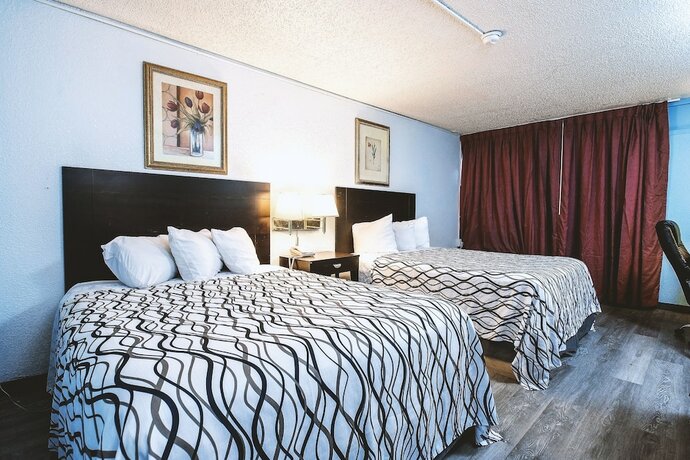 Imagen de la habitación del Hotel Blue Way Inn & Suites Wichita East. Foto 12