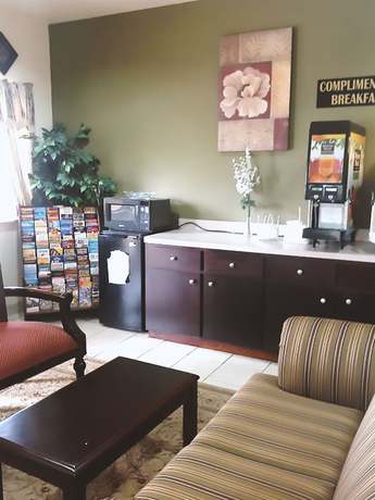 Imagen de los interiores del Hotel Blue Way Inn and Suites By Jasper Houston. Foto 20