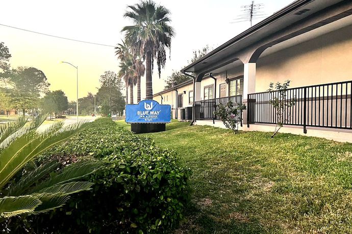 Imagen general del Hotel Blue Way Inn and Suites By Jasper Houston. Foto 3
