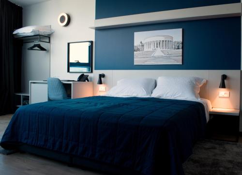 Imagen de la habitación del Hotel Blue, Zagreb. Foto 7
