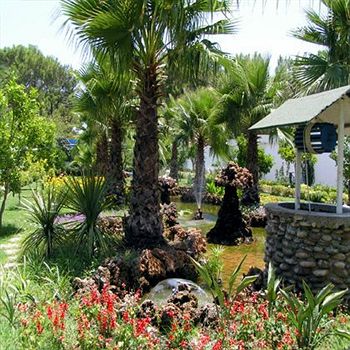 Imagen de los exteriores del Hotel Blue and White, Kemer. Foto 11