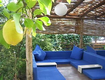 Imagen de los exteriores del Hotel Blue and White, Kemer. Foto 14