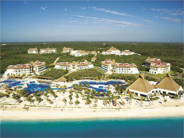 Imagen general del Hotel Bluebay Grand Esmeralda All Inclusive. Foto 13