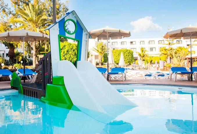 Imagen general del Hotel Bluebay Lanzarote - All Inclusive. Foto 7