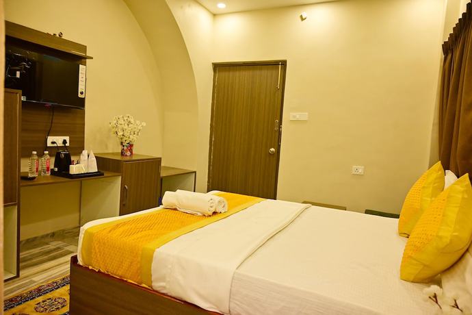 Imagen de la habitación del Hotel Bluebells Varanasi. Foto 1