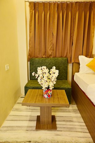 Imagen de la habitación del Hotel Bluebells Varanasi. Foto 2