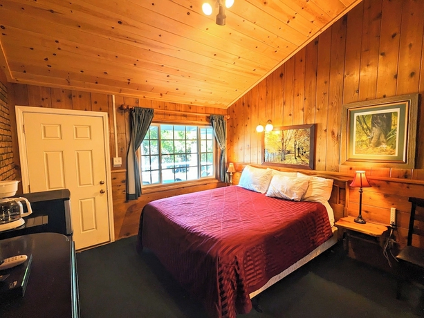 Imagen de la habitación del Hotel Bluebird Cottage Inn. Foto 16