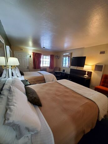 Imagen general del Hotel Bluebird Day Inn and Suites. Foto 2