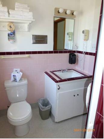 Imagen de la habitación del Hotel Bluebird Inn. Foto 3