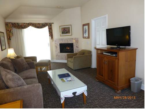 Imagen de la habitación del Hotel Bluebird Inn. Foto 10