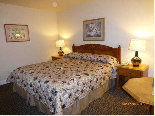 Imagen de la habitación del Hotel Bluebird Inn. Foto 11