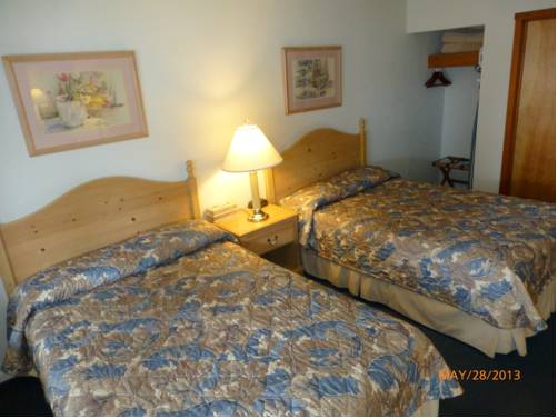 Imagen de la habitación del Hotel Bluebird Inn. Foto 13