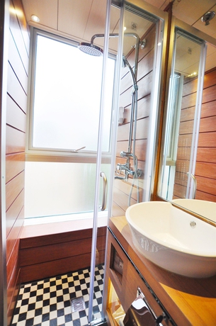 Imagen de la habitación del Hotel Bluejay Residences. Foto 5