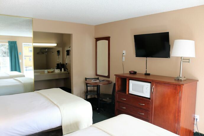 Imagen general del Hotel Bluelake Inn At Tahoe. Foto 12
