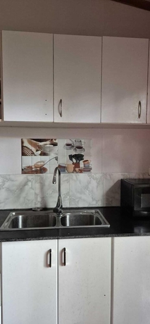 Imagen de la habitación del Hotel Bluelight Village. Foto 10