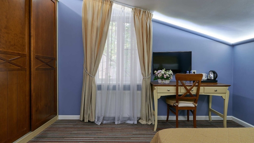 Imagen de la habitación del Hotel Blues. Foto 17