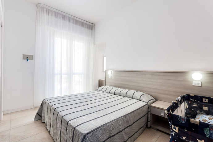 Imagen de la habitación del Hotel Blues, Pinarella di Cervia. Foto 7