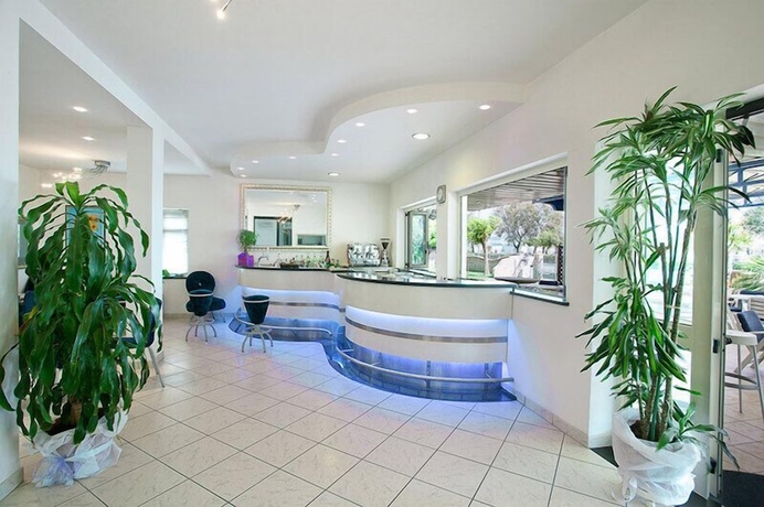 Imagen de los interiores del Hotel Blues, Pinarella di Cervia. Foto 14