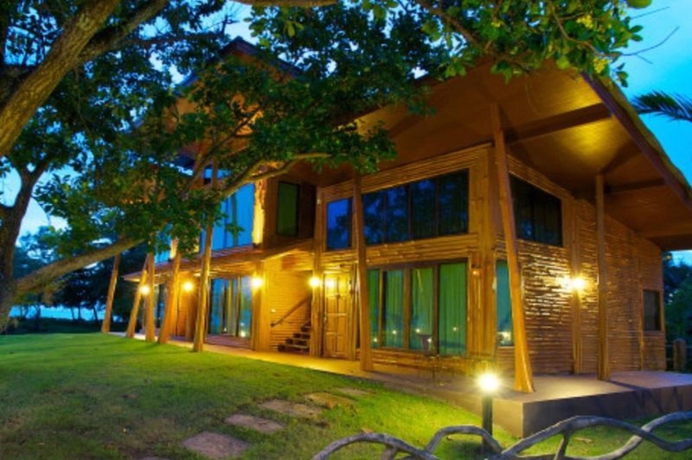 Imagen de los interiores del Hotel Blues River Resort Chanthaburi. Foto 11