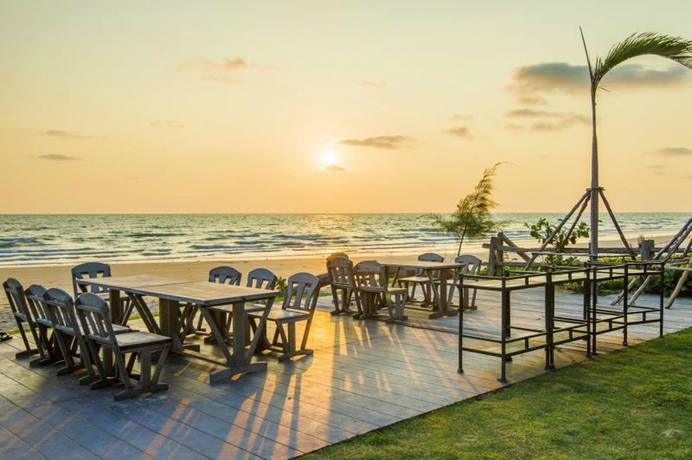 Imagen del bar/restaurante del Hotel Blues River Resort Chanthaburi. Foto 3