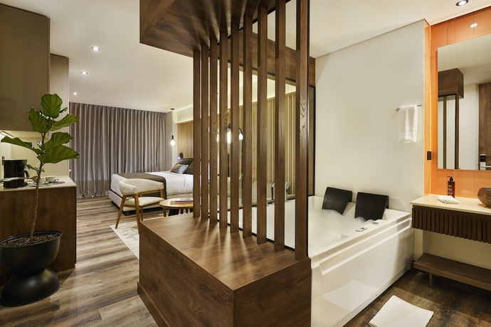 Imagen de la habitación del Hotel Blues Suites Medellin. Foto 5