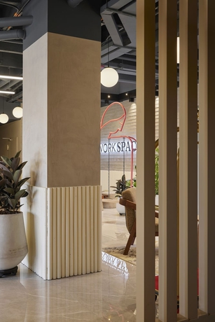 Imagen de la habitación del Hotel Blues Suites Medellin. Foto 17