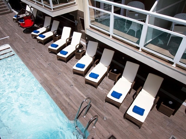 Imagen de la piscina del Hotel Bluesea Alboran. Foto 13