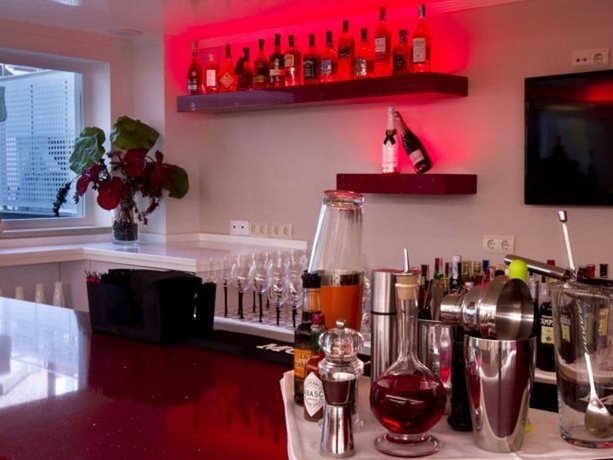 Imagen del bar/restaurante del Hotel Bluesea Alboran. Foto 7