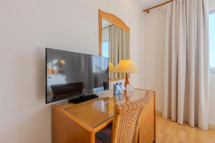Imagen de la habitación del Hotel Bluesea Brisa Roquetas. Foto 6