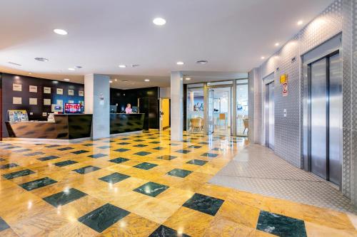 Imagen de los interiores del Hotel Bluesea Brisa Roquetas. Foto 7