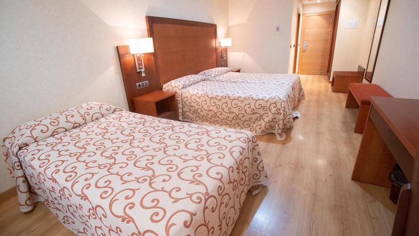 Imagen de la habitación del Hotel Bluesea Calabahia. Foto 7