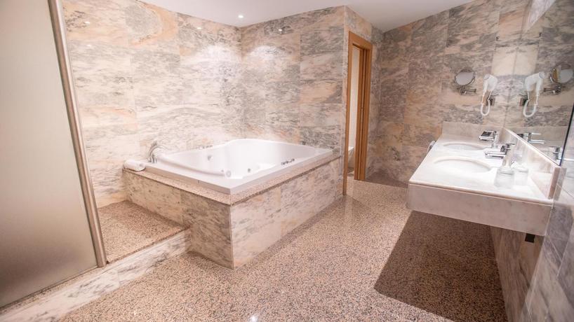 Imagen de la habitación del Hotel Bluesea Calabahia. Foto 9