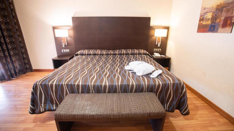 Imagen de la habitación del Hotel Bluesea Calabahia. Foto 10